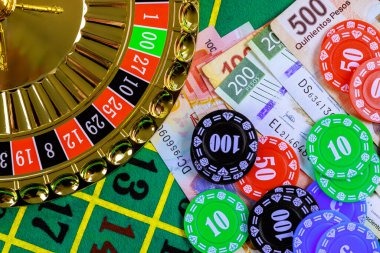 maxwin99 platform home screen showing football, live dealer, slots, and esports categories